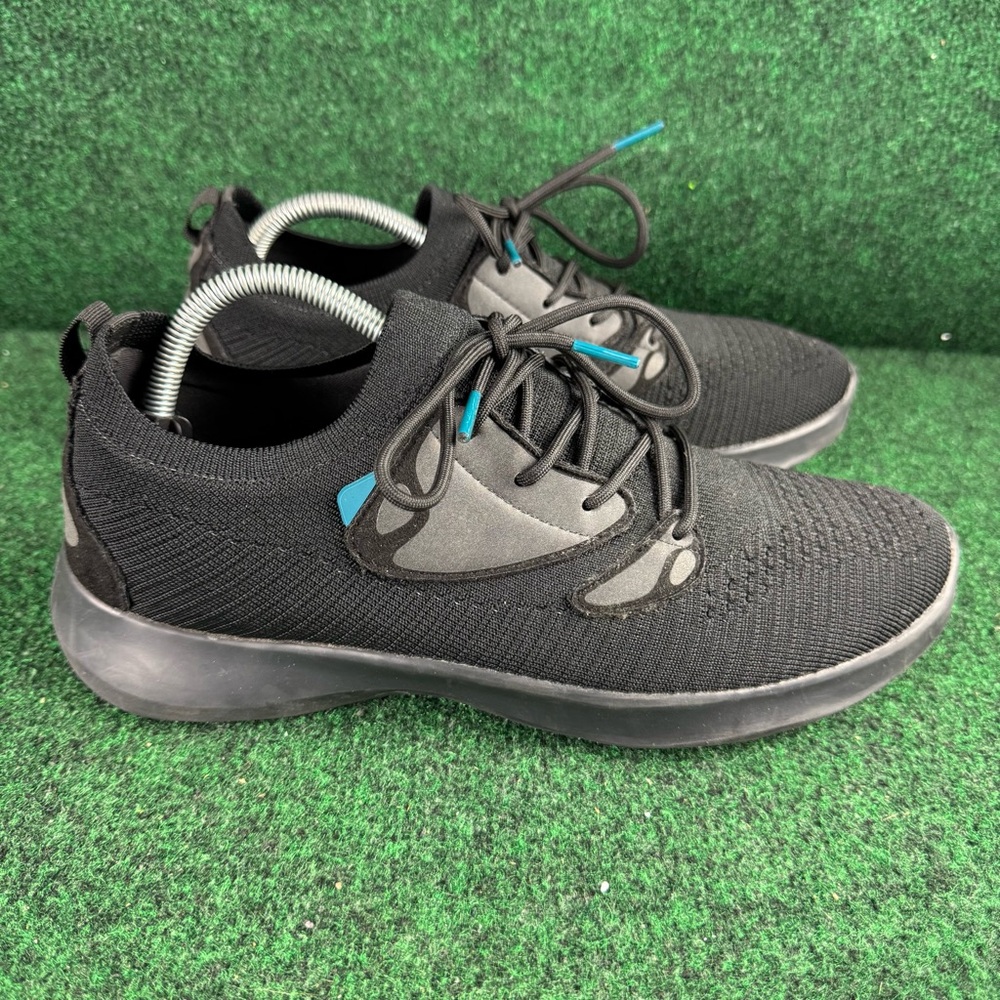 Vessi Everyday 2.0 Womens Size 11 Lace Up Waterproof Shoes Sneakers Black White